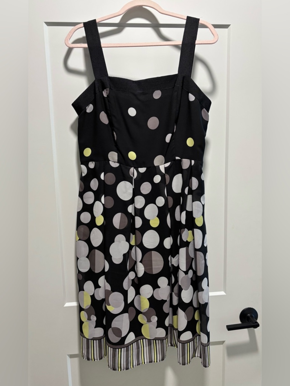 Studio I Y2K Black Mini Dress w Gray & Yellow Polka Dots - Size 14P - Like New